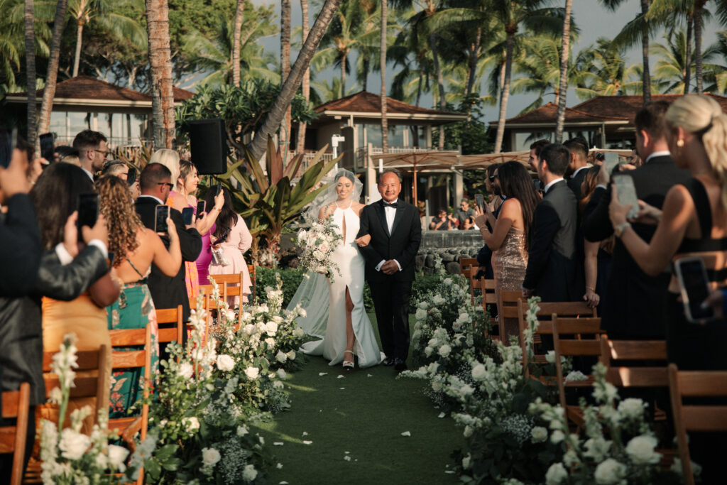 Christina and Henry's Wedding at Four Seasons Resort Hualalai in Hawaii | Shant Atarian Photography | wedding ceremony 