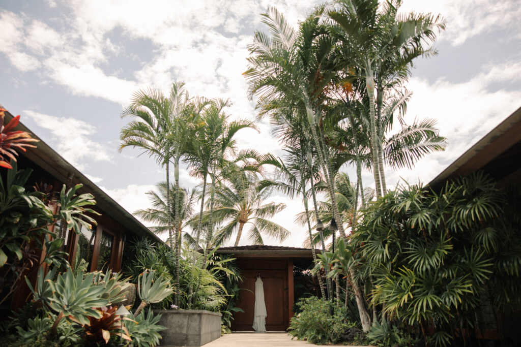 Christina and Henry's Wedding at Four Seasons Resort Hualalai in Hawaii | Shant Atarian Photography | four seasons resort